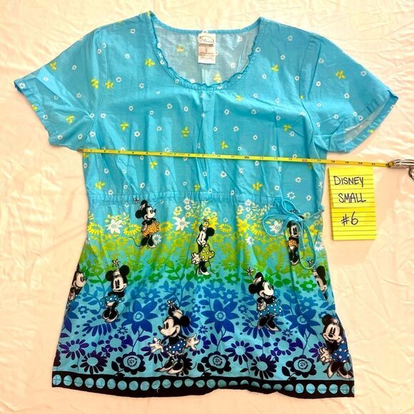 Disney SMALL scrub top Minnie scrub top - Picture 1 of 11